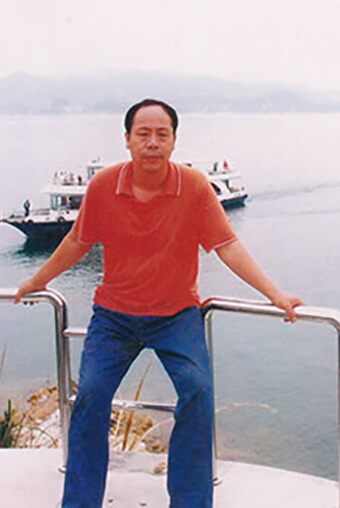 楊進(jìn)國(guó)